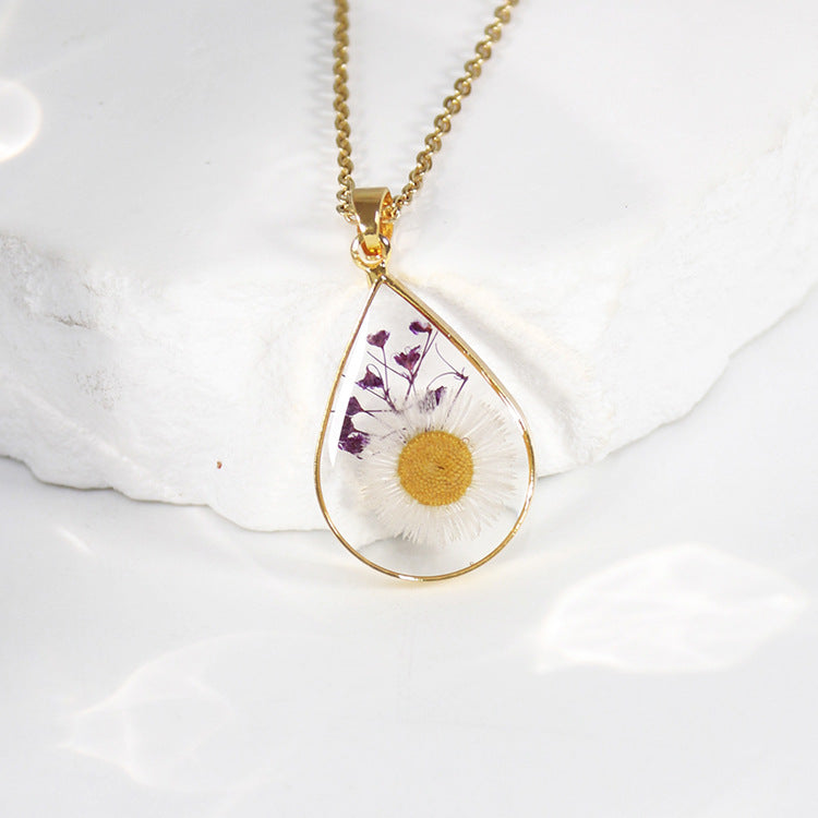 Natural dried flower specimen necklace