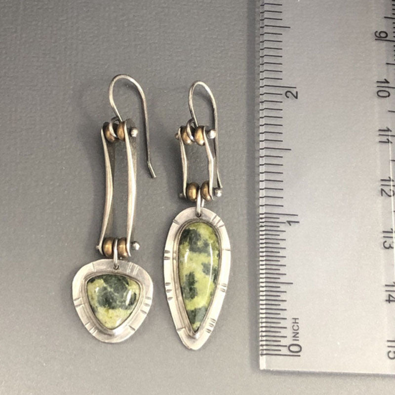 Simple two-color irregular teardrop-shaped earrings