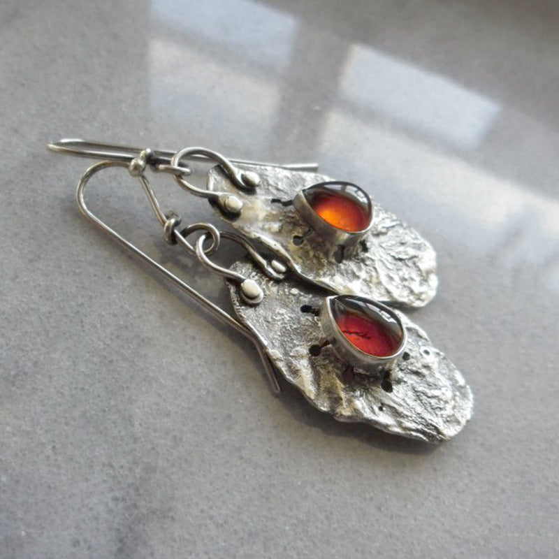 Red dropstone irregular metal earrings