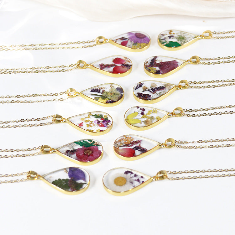 Natural dried flower specimen necklace