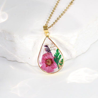 Natural dried flower specimen necklace