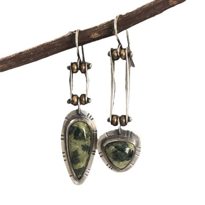Simple two-color irregular teardrop-shaped earrings